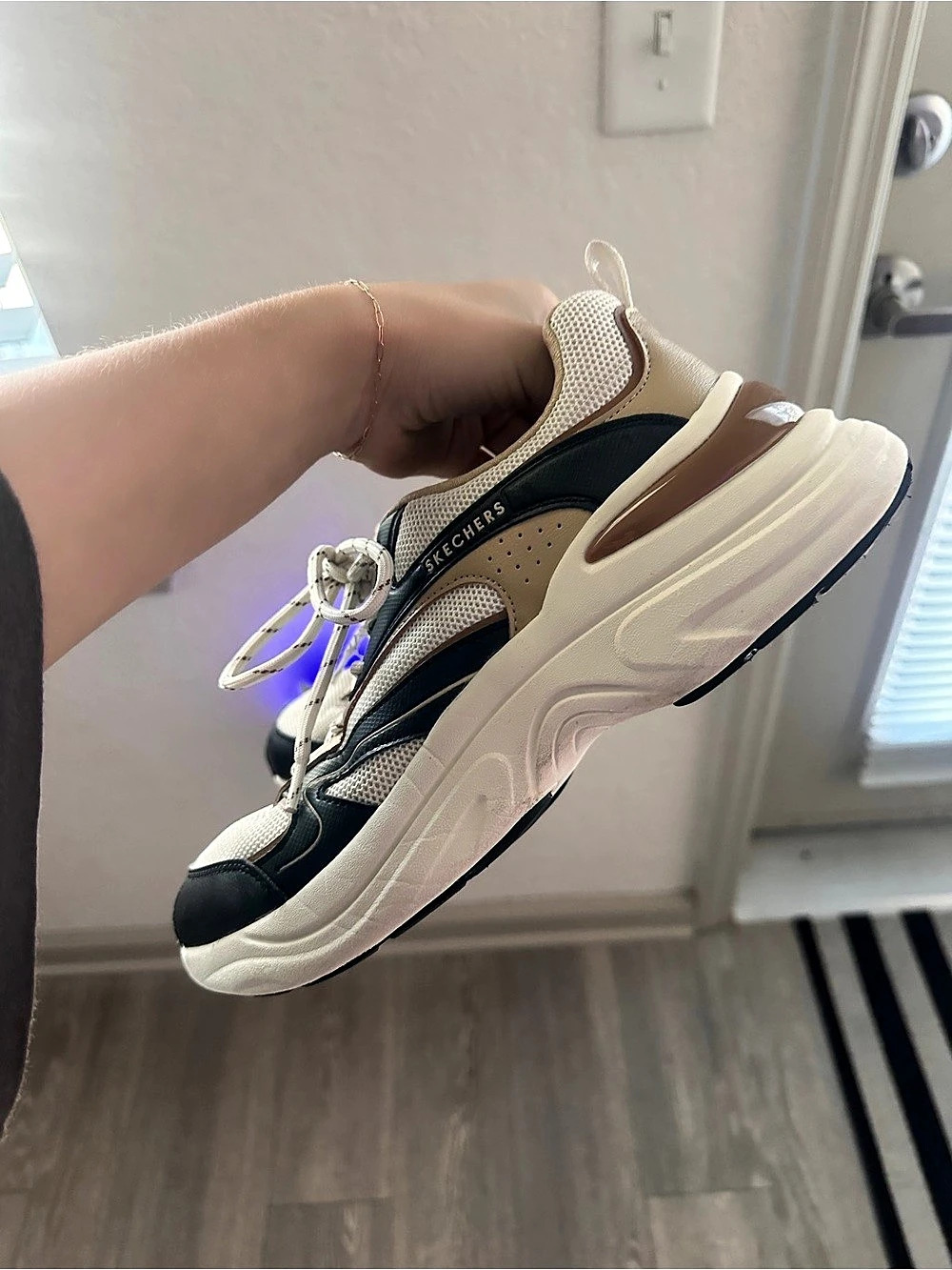 Skechers Women's Black & Cream Sneakers - Picture 2 of 5